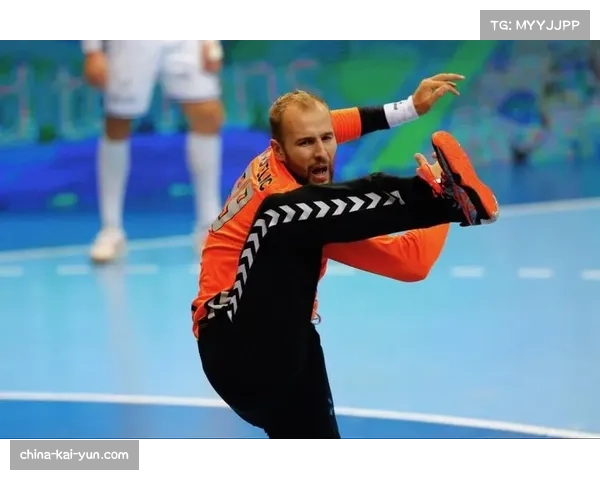 弗赖堡PPDA指标降至9.8 中场区域压迫强度提升防守体系优化